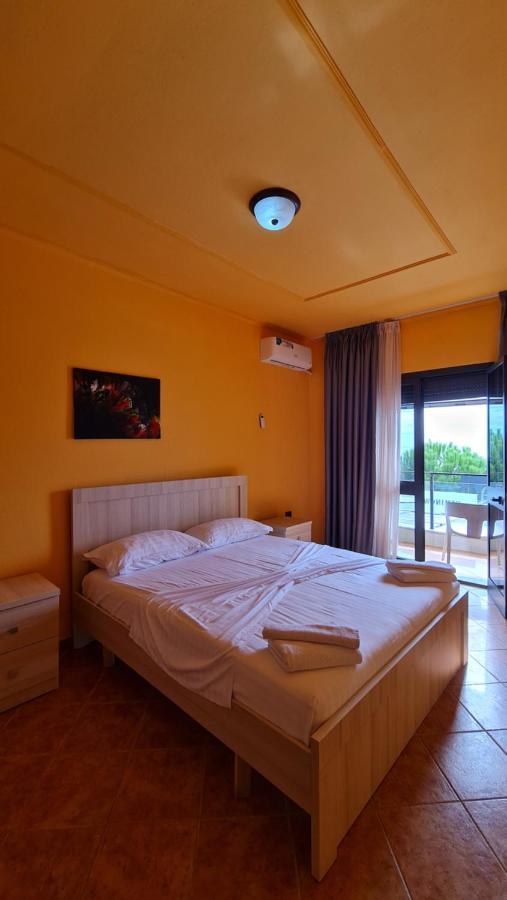 Heming-Way Hotel Драч Екстериор снимка