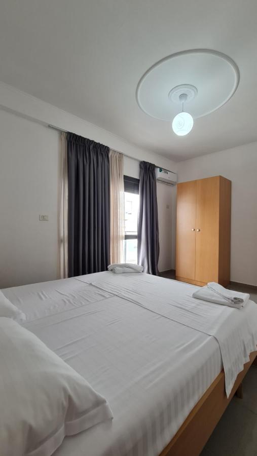 Heming-Way Hotel Драч Екстериор снимка