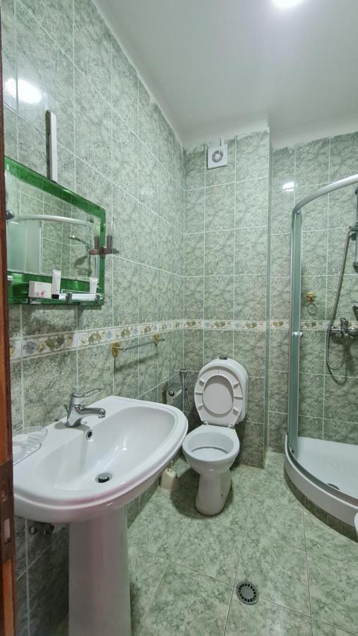 Heming-Way Hotel Драч Екстериор снимка